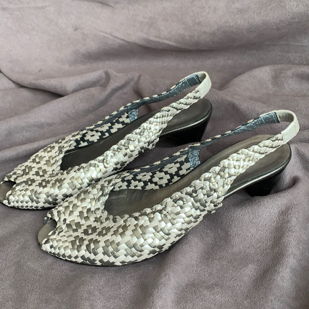 KESS heeled all leather sandals - silver and white